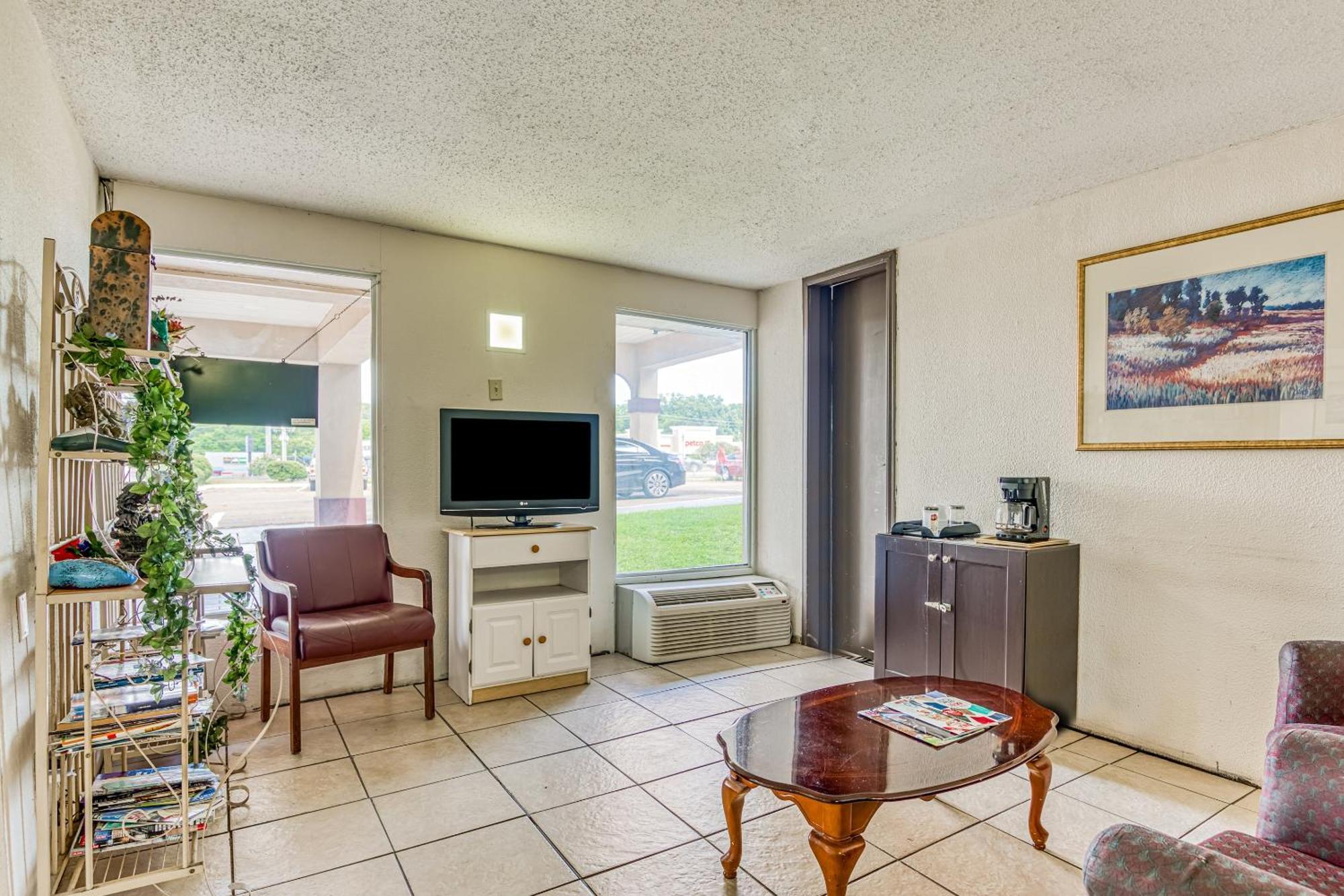 Oyo Hotel Jackson North I-55 Экстерьер фото