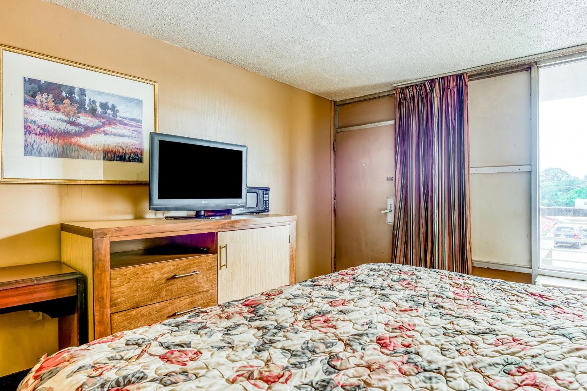 Oyo Hotel Jackson North I-55 Экстерьер фото